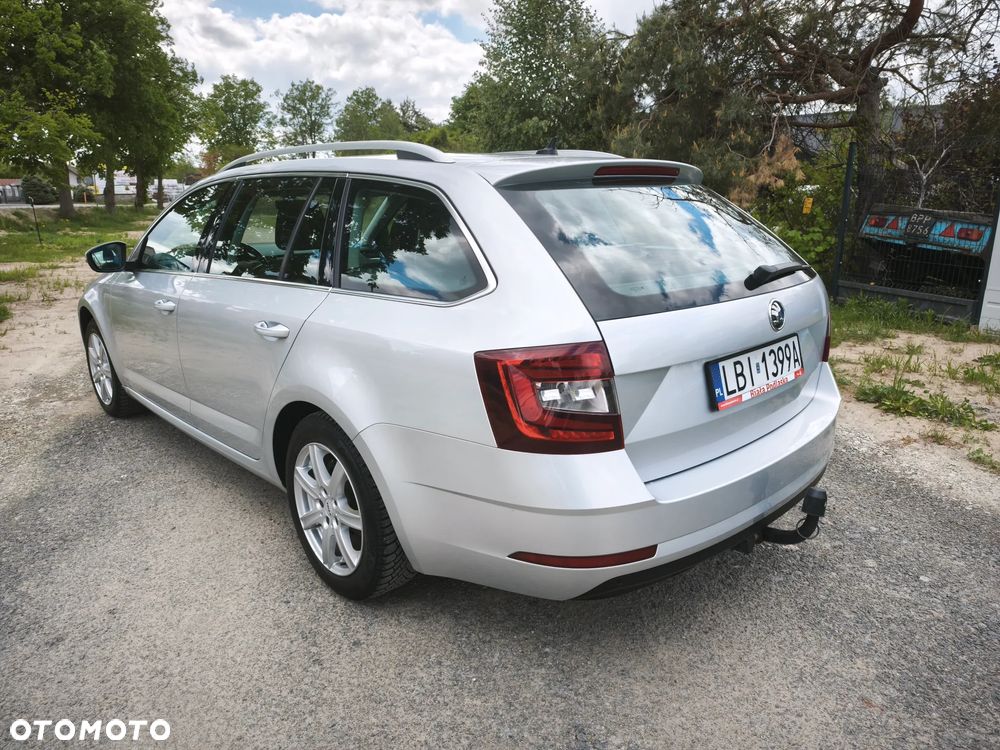 Skoda Octavia 2.0 TDI Edition - 4