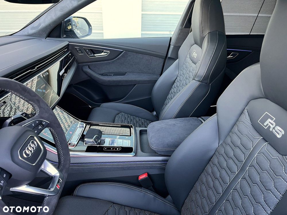 Audi RS Q8 - 22
