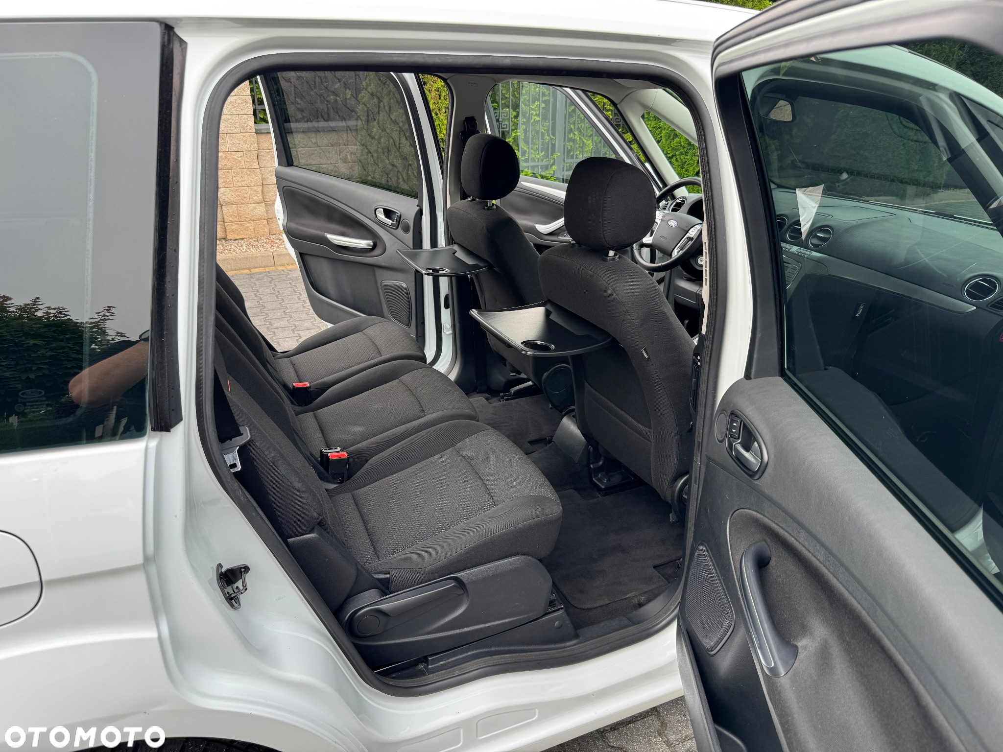 Ford Galaxy 2.0 Concept - 17