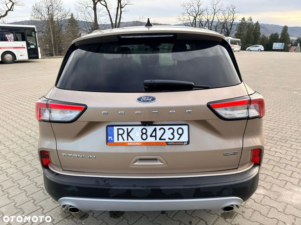 Ford Kuga - 4