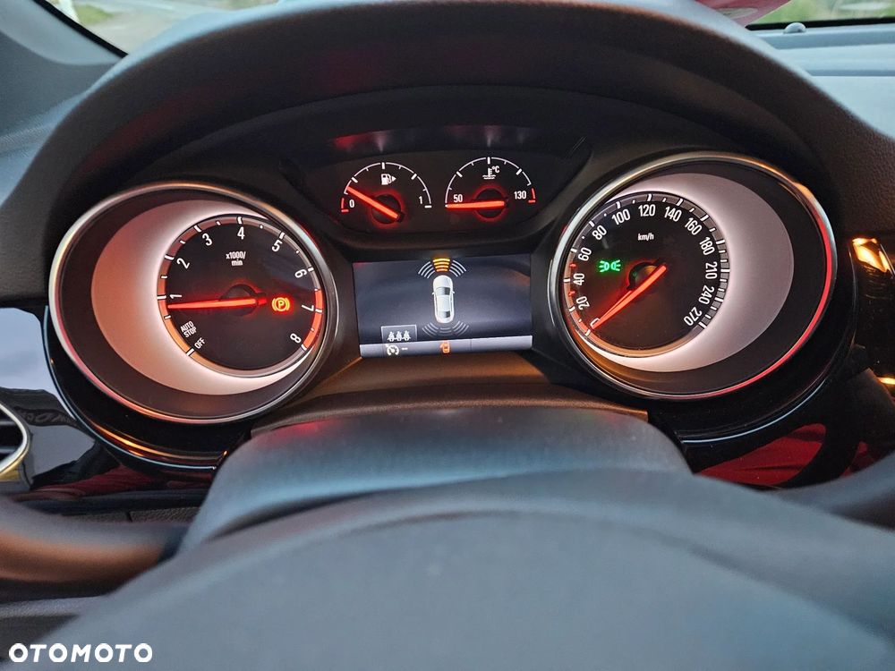 Opel Astra 1.4 Turbo Dynamic - 29