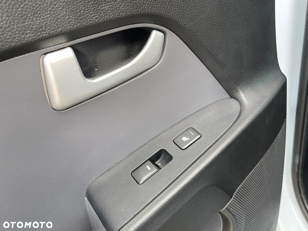 Kia Sportage 2.0 CRDI 4WD Dream-Team Edition - 26