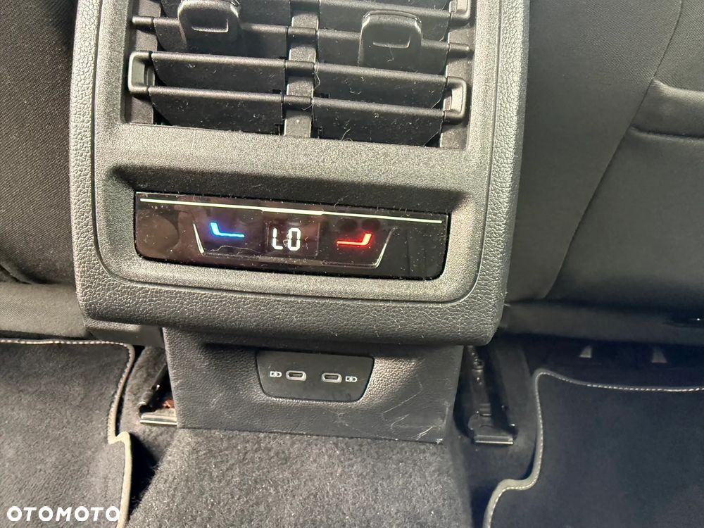 Volkswagen Golf 2.0 TDI SCR DSG Style - 17