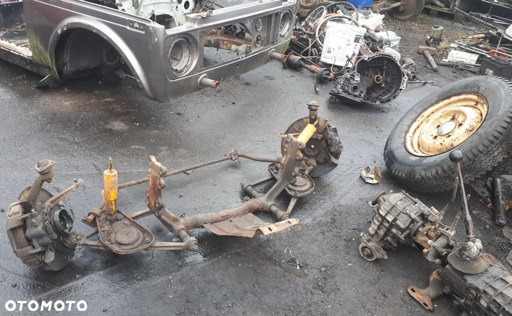 Łada 2121 Niva 2107 Silnik 1,7 Skrzynia Zawieszenie Mosty Koła Drzwi Lampy Kanapa - 33