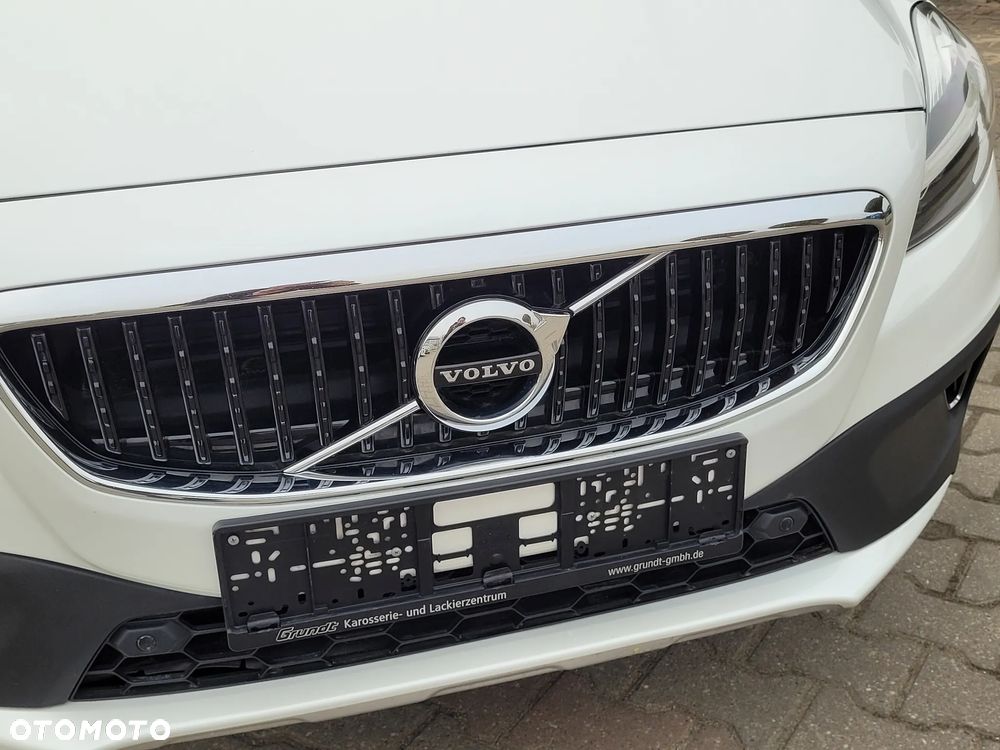 Volvo V40 Cross Country D2 Momentum - 31