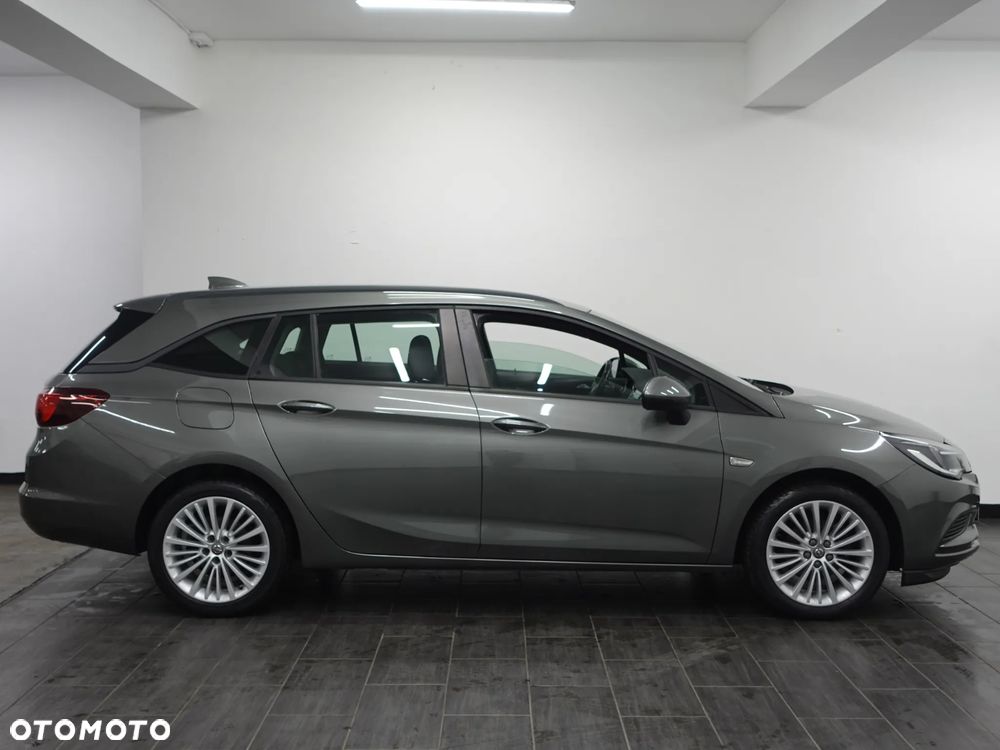 Opel Astra Sports Tourer Edition - 9