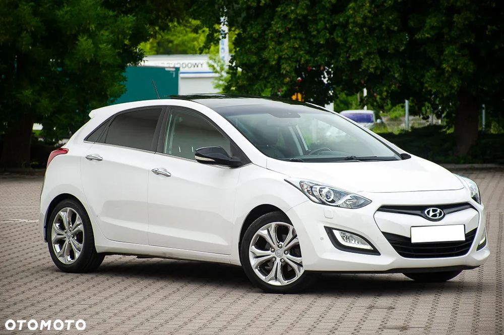 Hyundai i30 blue 1.6 CRDi Trend - 3