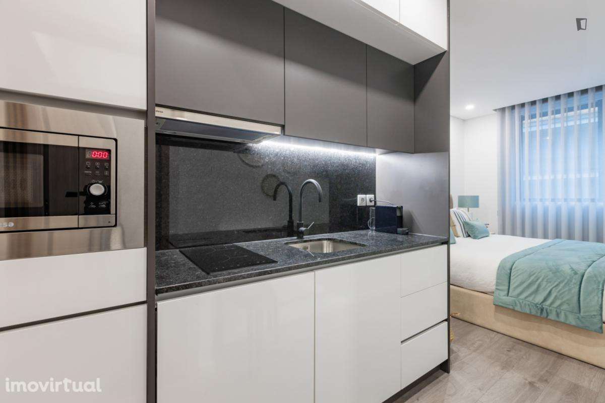 Estúdio - localizado em Ramalde Porto - Grande imagem: 2/29