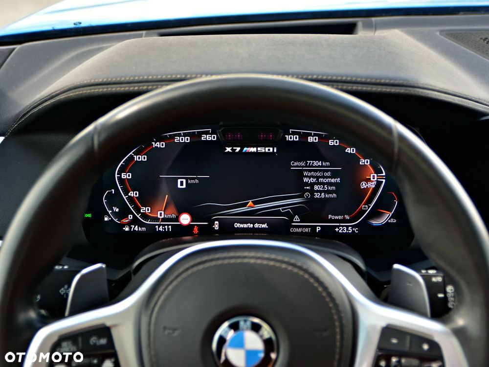 BMW X7 M50i sport - 37