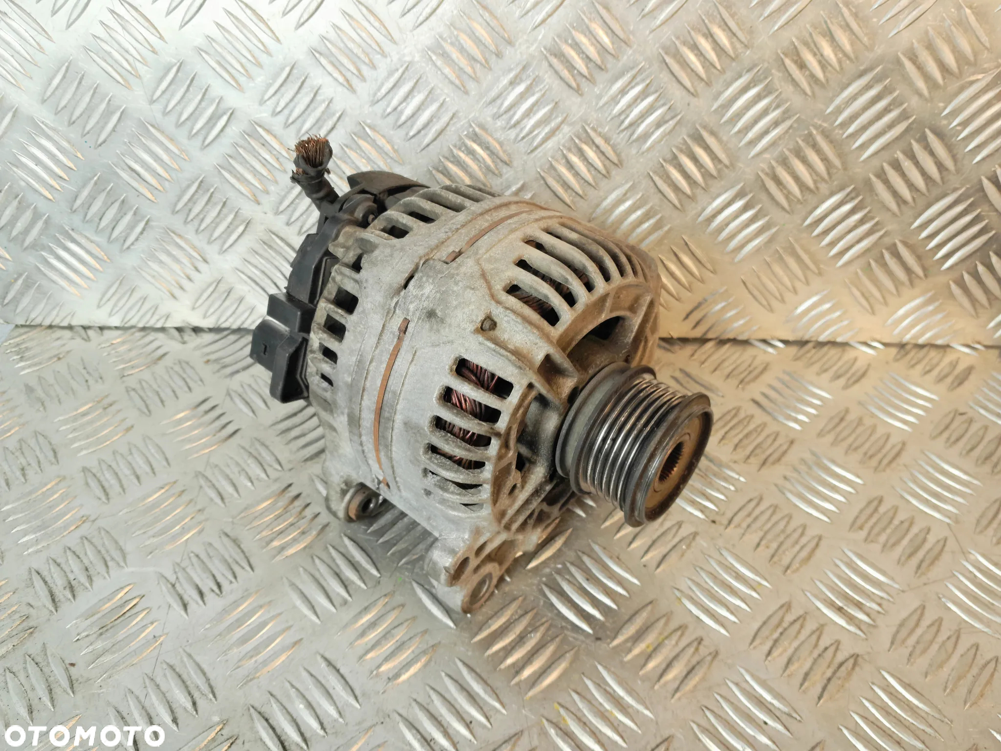 Alternator 120A VW Audi Seat Skoda 97-06r. 2.3 VR5 028903028E - 2