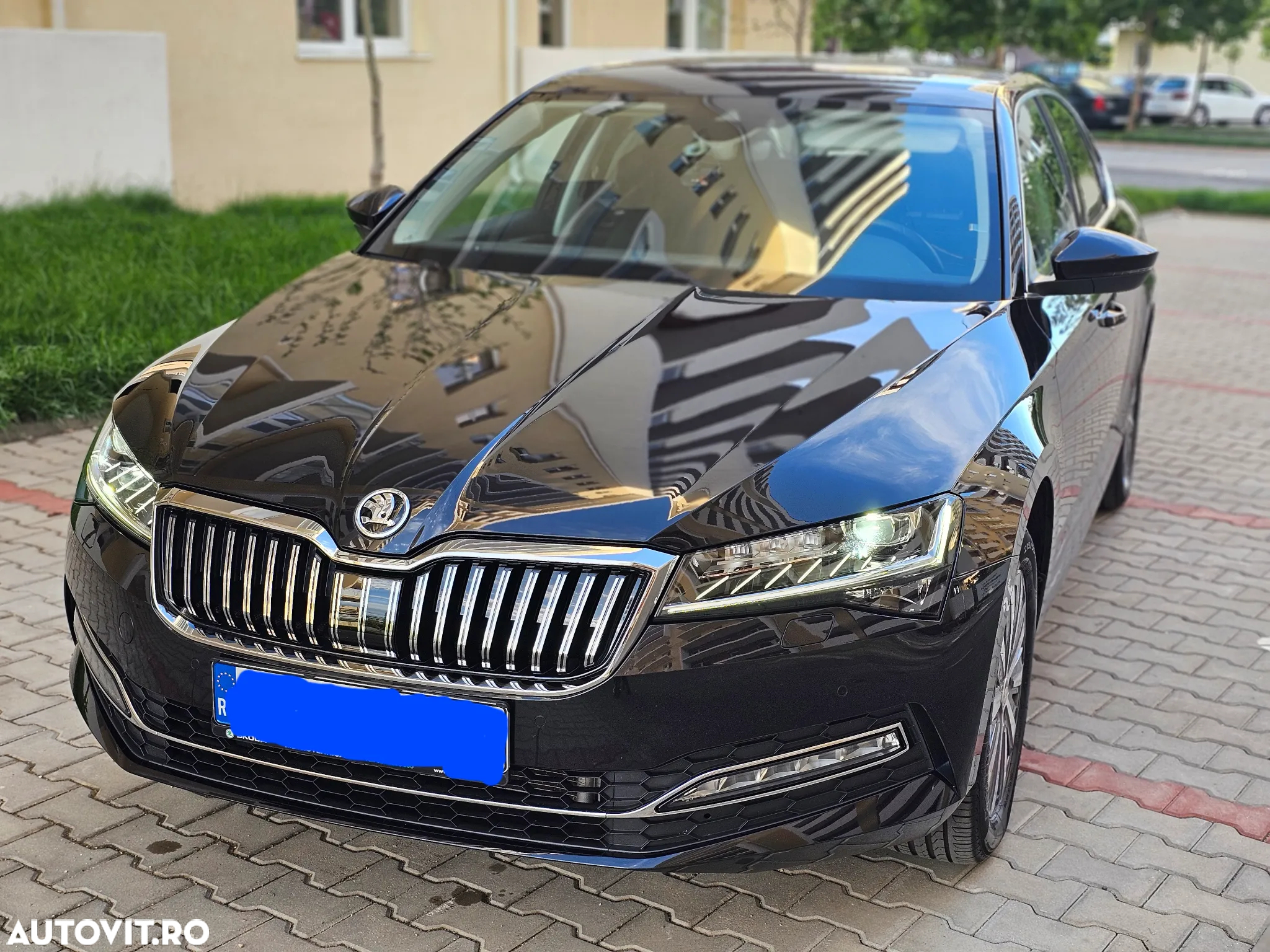 Skoda Superb 2.0 TDI DSG Style - 4