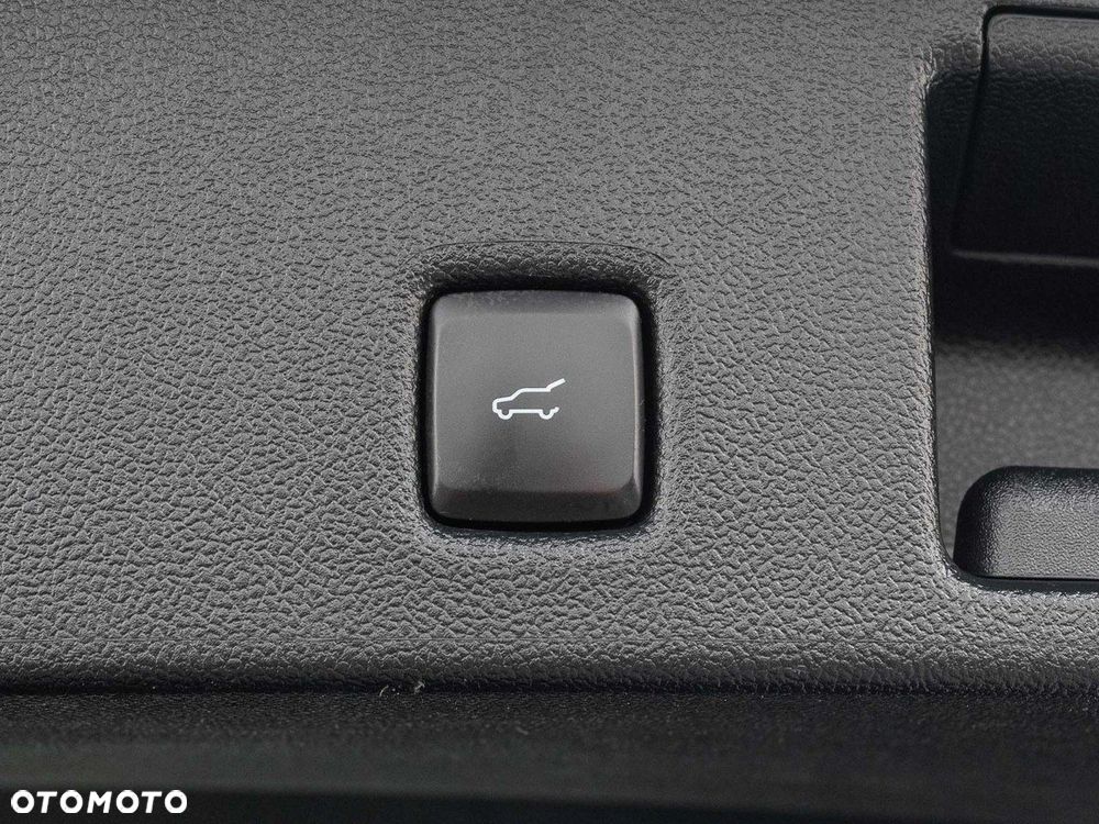 Ford Kuga 2.5 FHEV FWD Titanium - 32