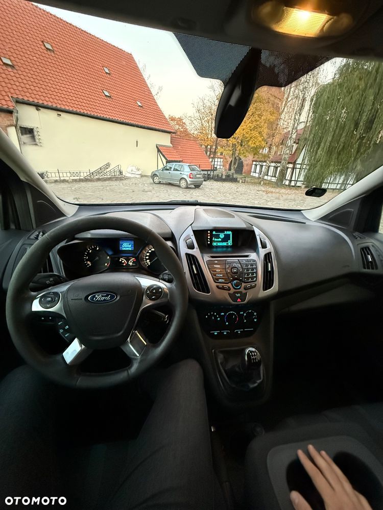 Ford Transit Connect - 13