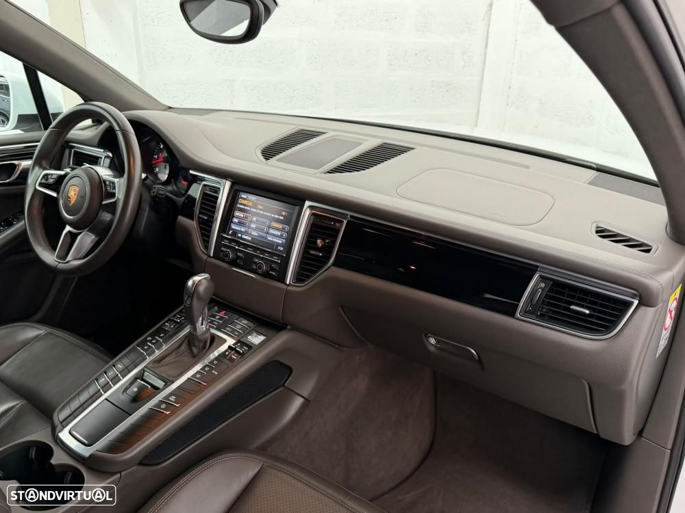 Porsche Macan S - 27