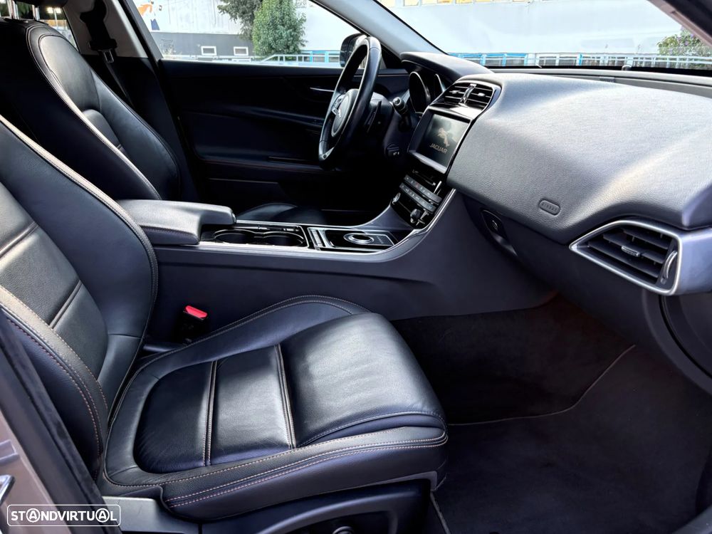 Jaguar XE 20d AWD Aut. Portfolio - 13