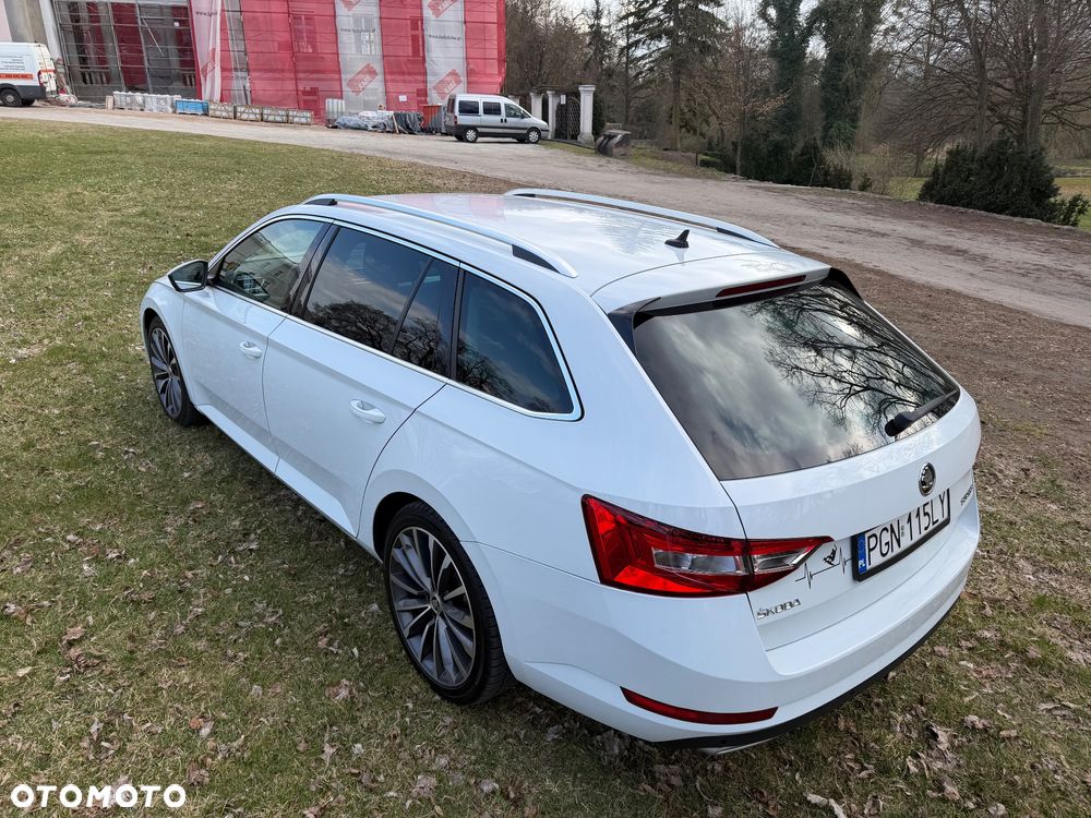 Skoda Superb 2.0 TDI Active DSG7 - 9
