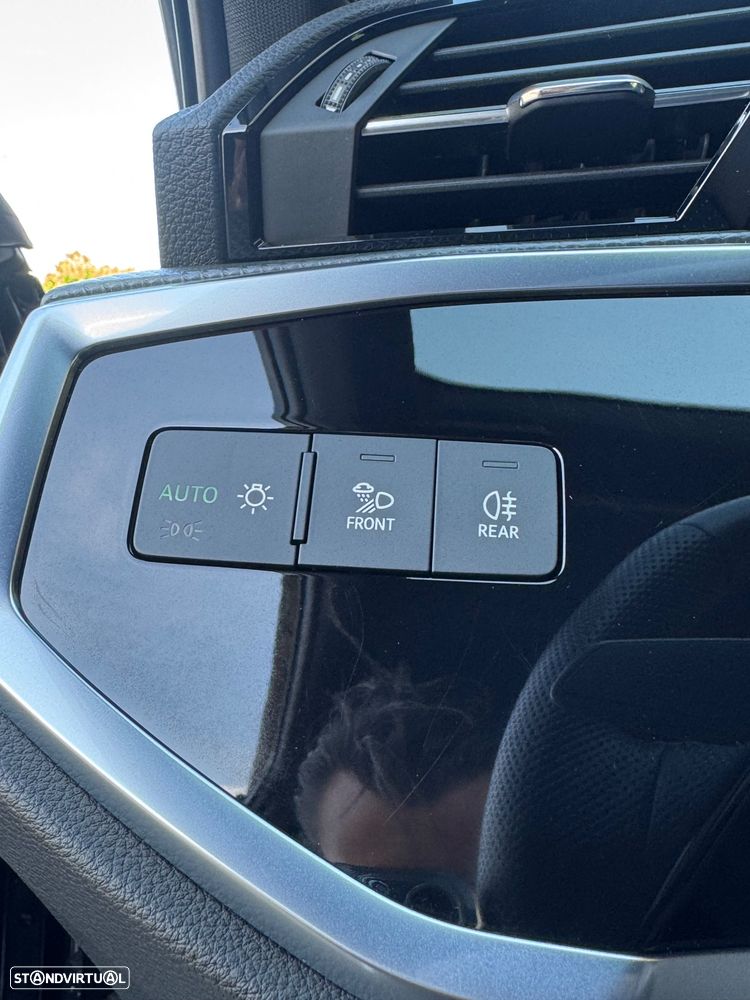 Audi Q3 45 TFSIe S tronic S line - 23