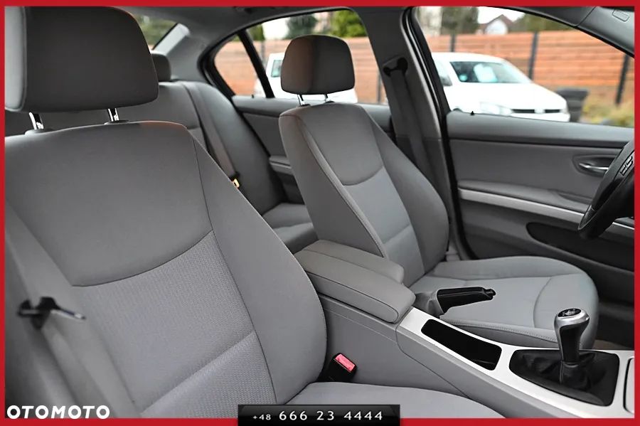 BMW Seria 3 320i Edition Sport - 22