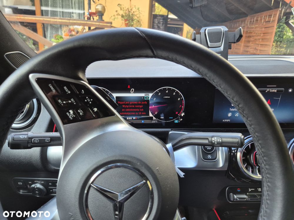 Mercedes-Benz GLB 250 4Matic 8G-DCT Edition AMG Line - 24