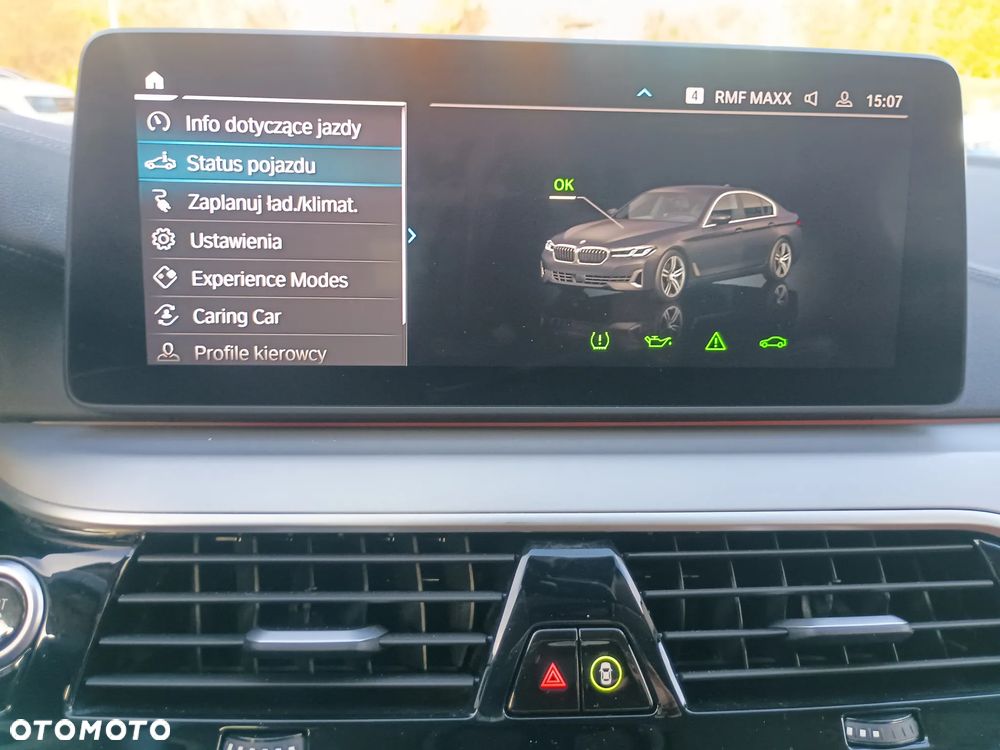 BMW Seria 5 530e Business Edition sport - 24