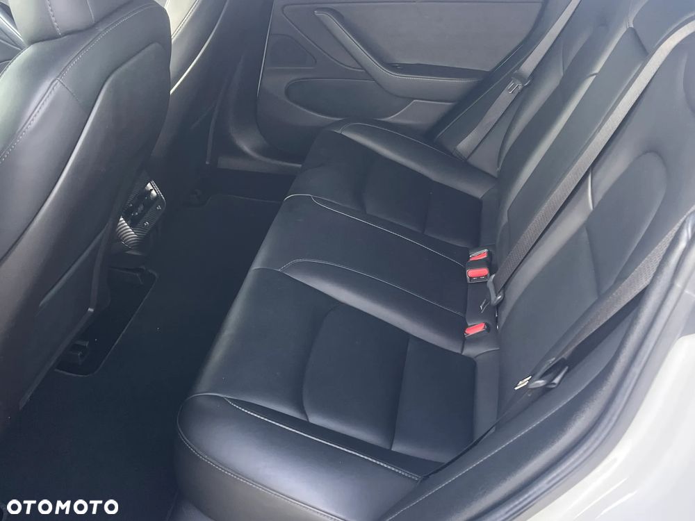Tesla Model 3 Langstreckenbatterie Allradantrieb Dual Motor Performance - 14