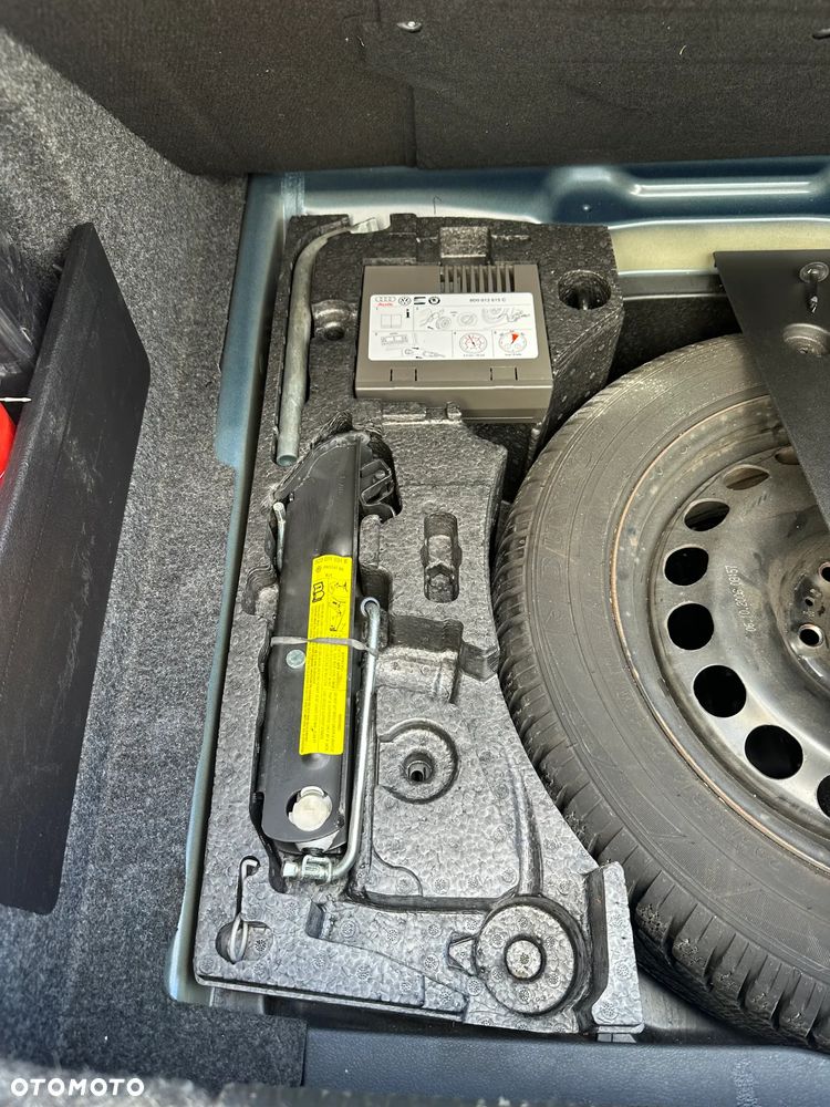 Volkswagen Passat 2.0 FSI Comfortline - 25