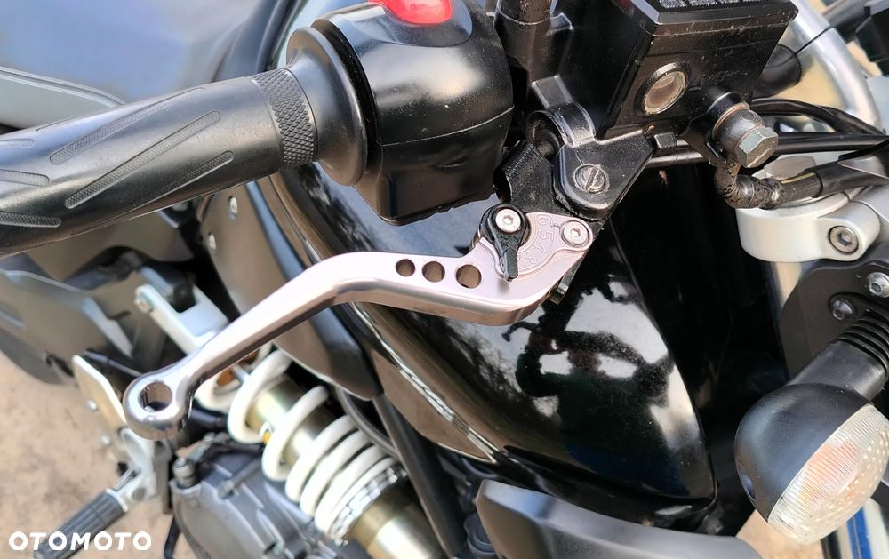 Yamaha MT - 7