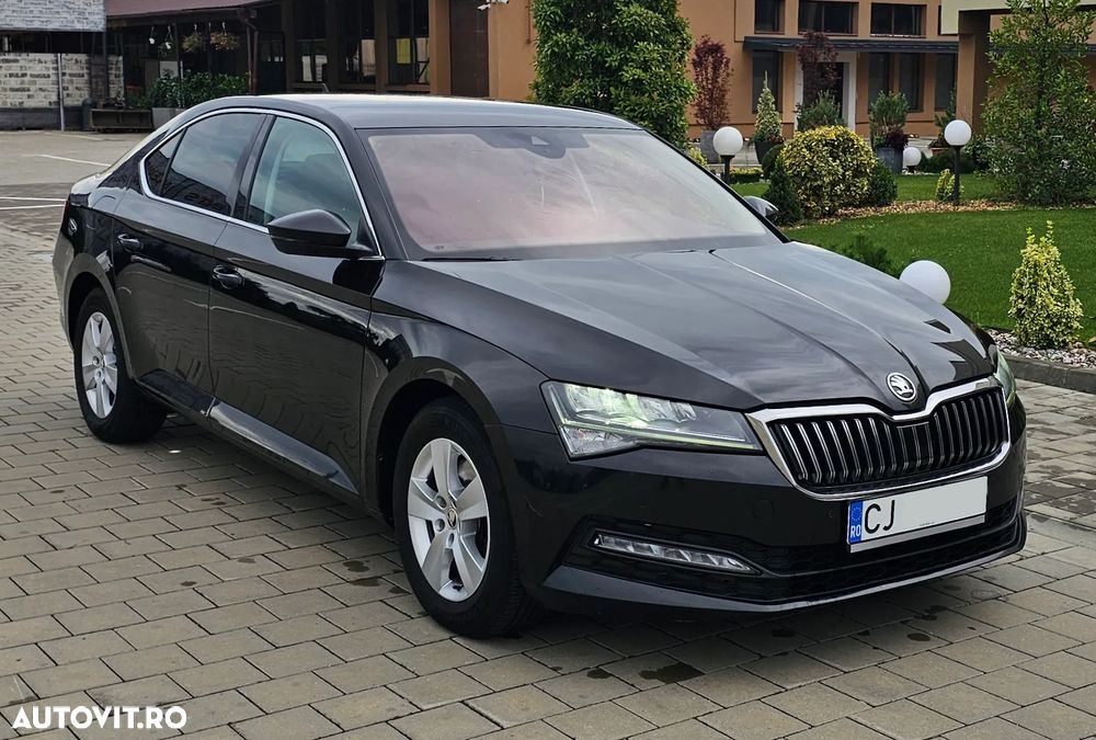 Skoda Superb 2.0 TDI DSG Sportline - 3