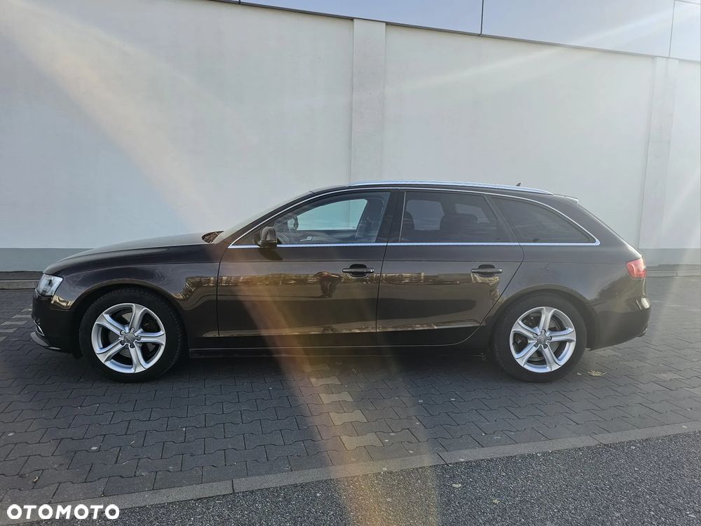 Audi A4 Avant - 8