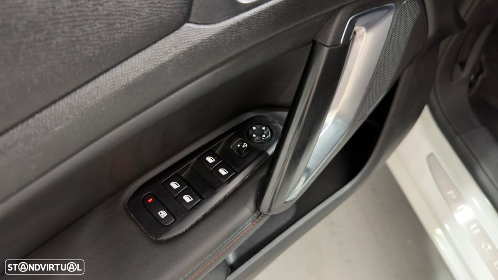 Peugeot 308 PureTech 130 GPF EAT8 Stop & Start Tech Edition - 18