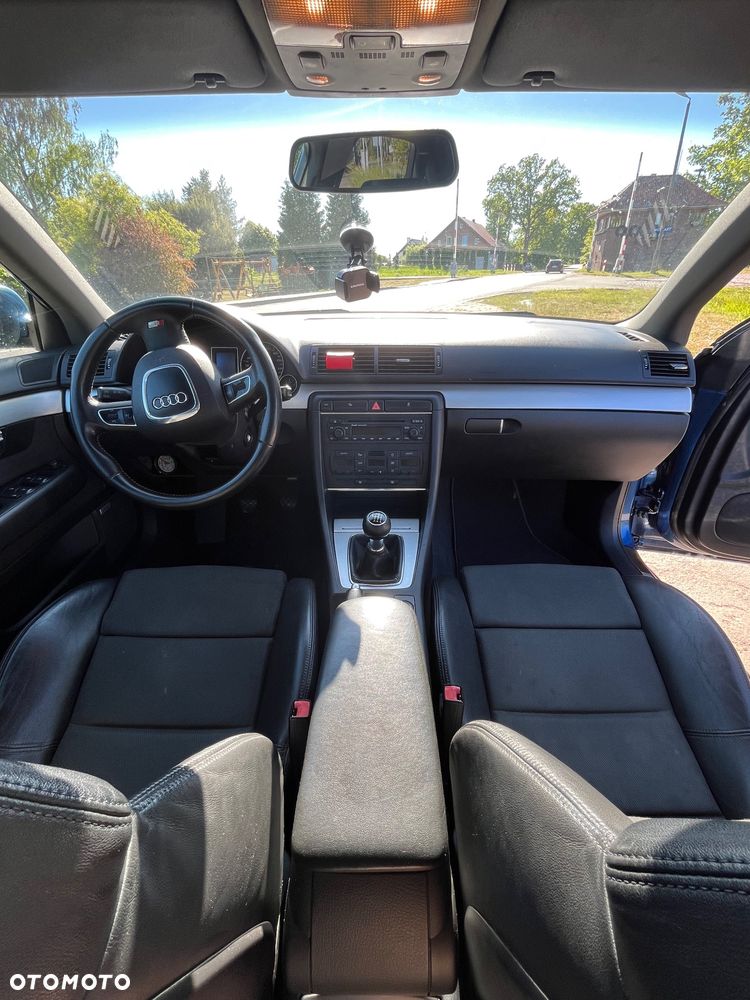 Audi A4 Limousine 2.0 T FSI - 11