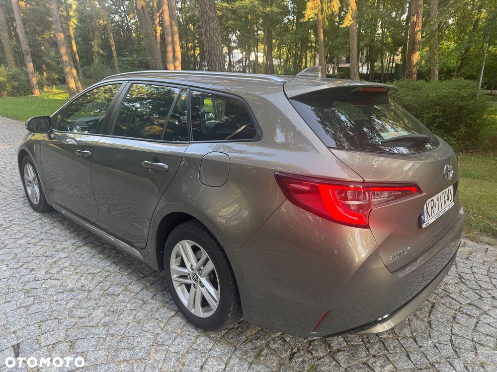Toyota Corolla - 12