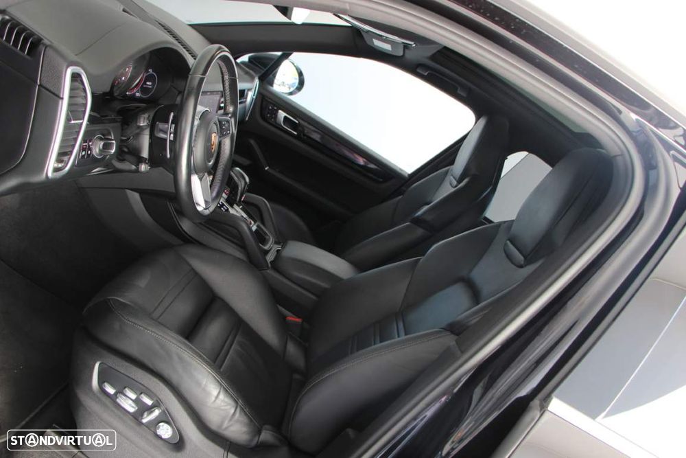 Porsche Cayenne S - 37