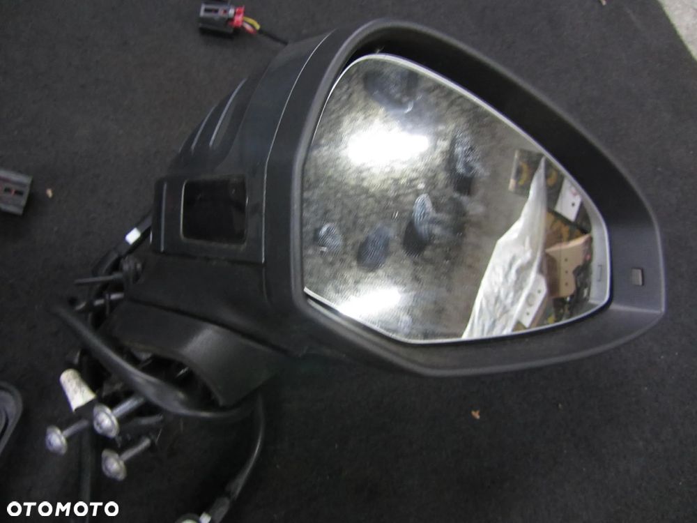 Audi A4 B9 lusterko prawe lewe asystent zmiany pasa ruchu 8-pin LX7R - 3