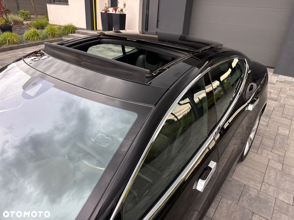 Tesla Model S - 16
