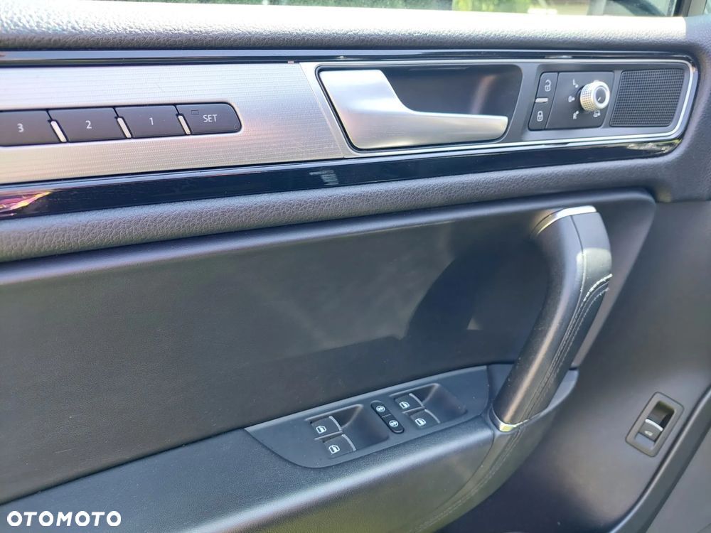 Volkswagen Touareg 3.0 V6 TDI BMT Perfectline R-Style - 18