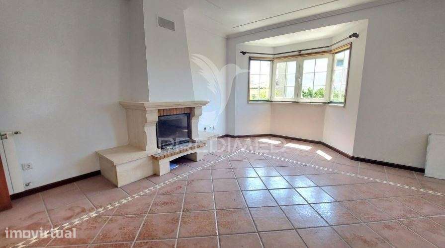 Apartamento T3 com Garagem Fechada em São Bernardo, Aveiro - Grande imagem: 4/15