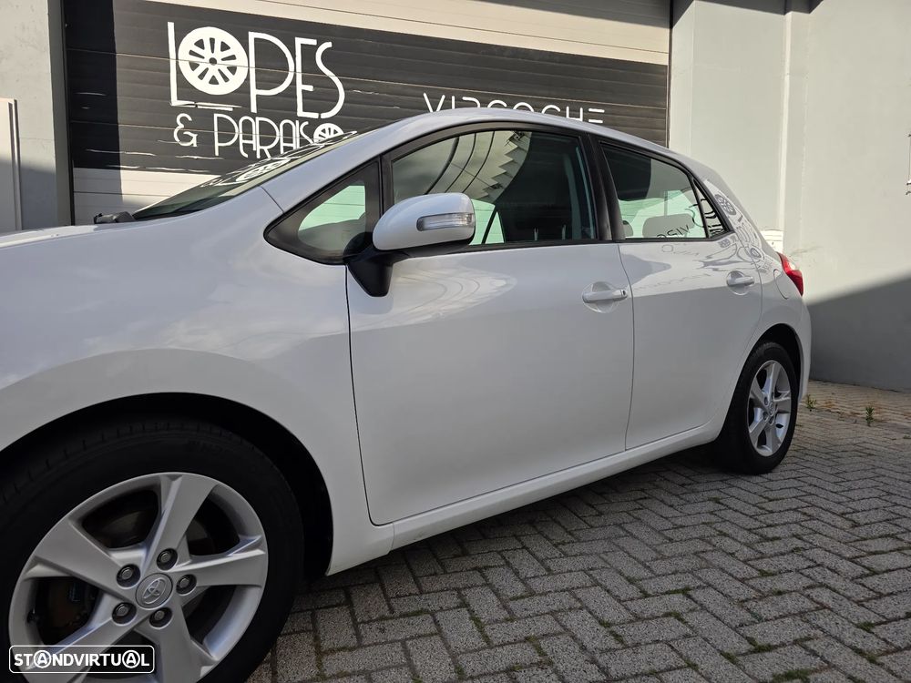 Toyota Auris 1.33 VVT-i Exclusive - 21