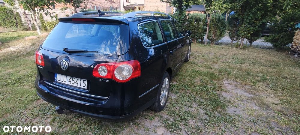 Volkswagen Passat 2.0 TDI Comfortline - 4