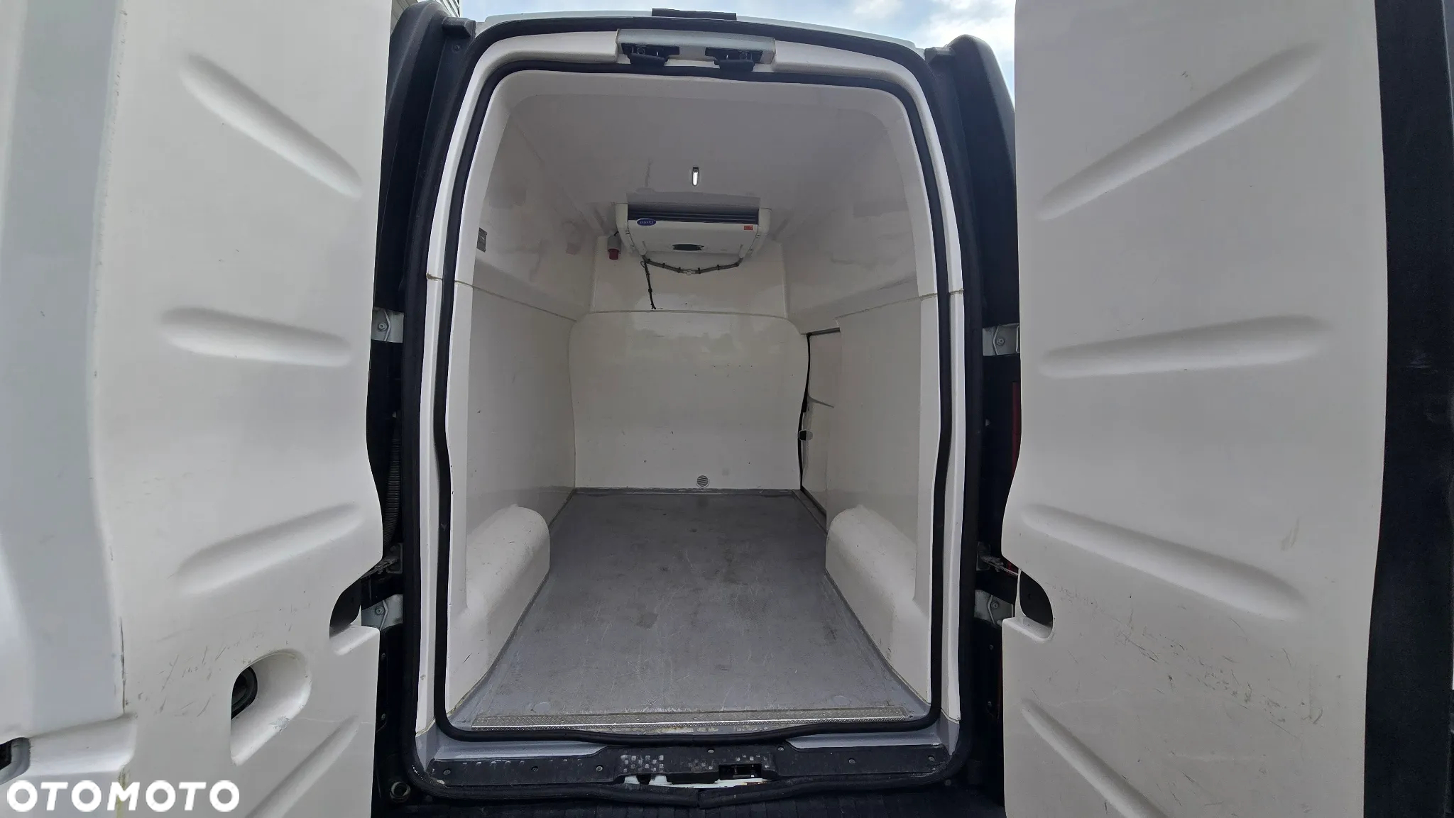 Opel VIVARO - 17