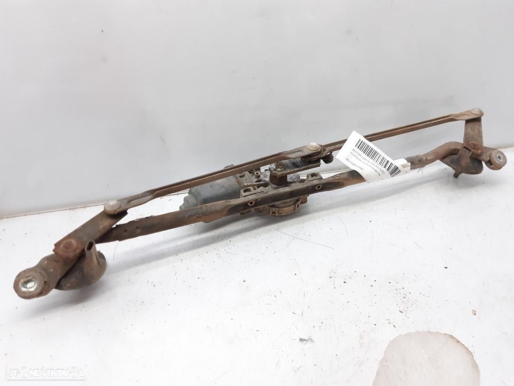 MOTOR LIMPA-VIDROS FRONTAL TOYOTA HILUX - 1