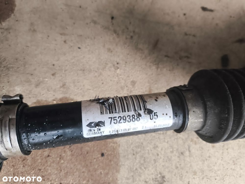 BMW E90 E91 XDRIVE PÓŁOŚ PRAWA 7529388 - 3