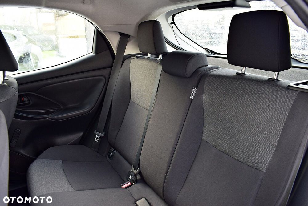 Toyota Yaris - 14
