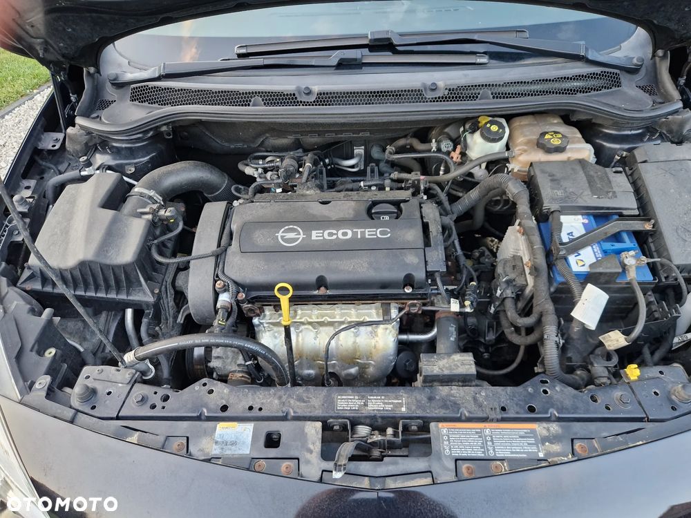 Opel Astra 1.6 NAVI - 32