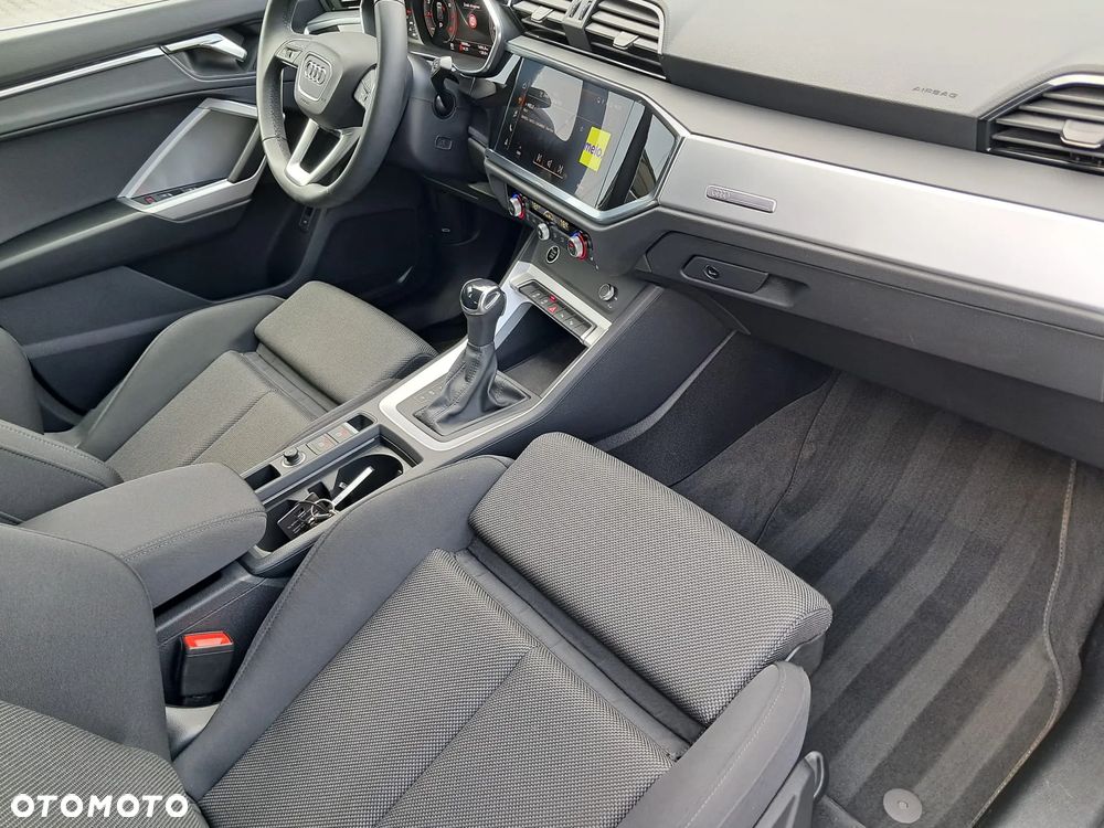 Audi Q3 35 TFSI mHEV Advanced S tronic - 28