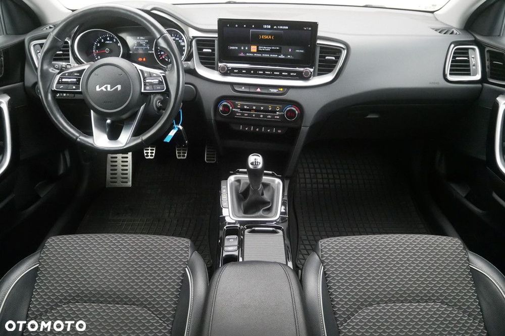 Kia Ceed 1.5 T-GDI Business Line - 8