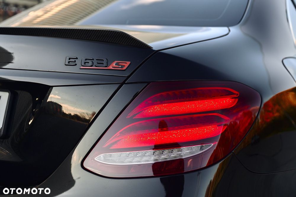 Mercedes-Benz Klasa E AMG 63 S 4-Matic+ - 34