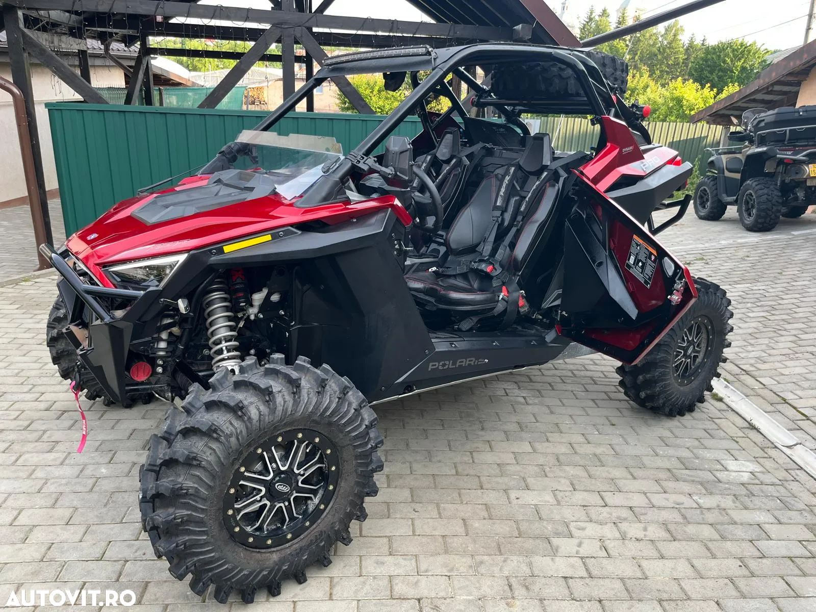 Polaris RZR XP 1000 - 8