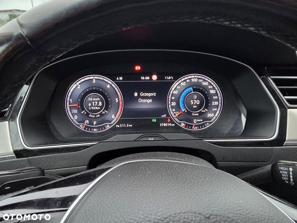 Volkswagen Passat - 6
