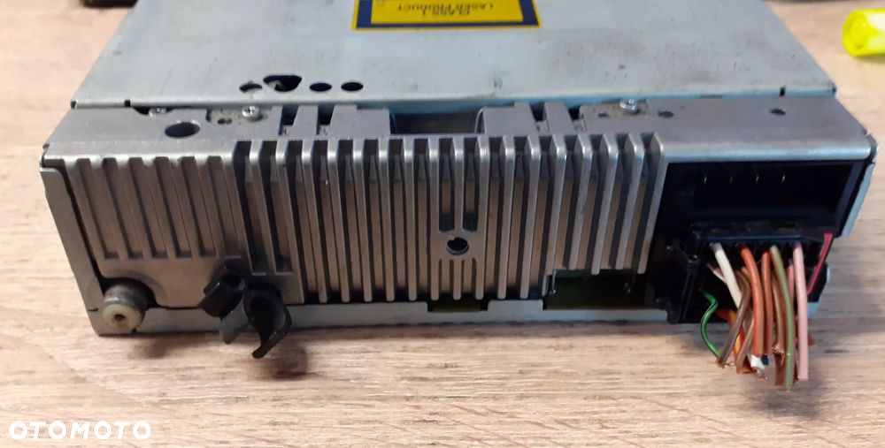 RADIO RADIOODTWARZACZ MERCEDES VANEO W414 - 3
